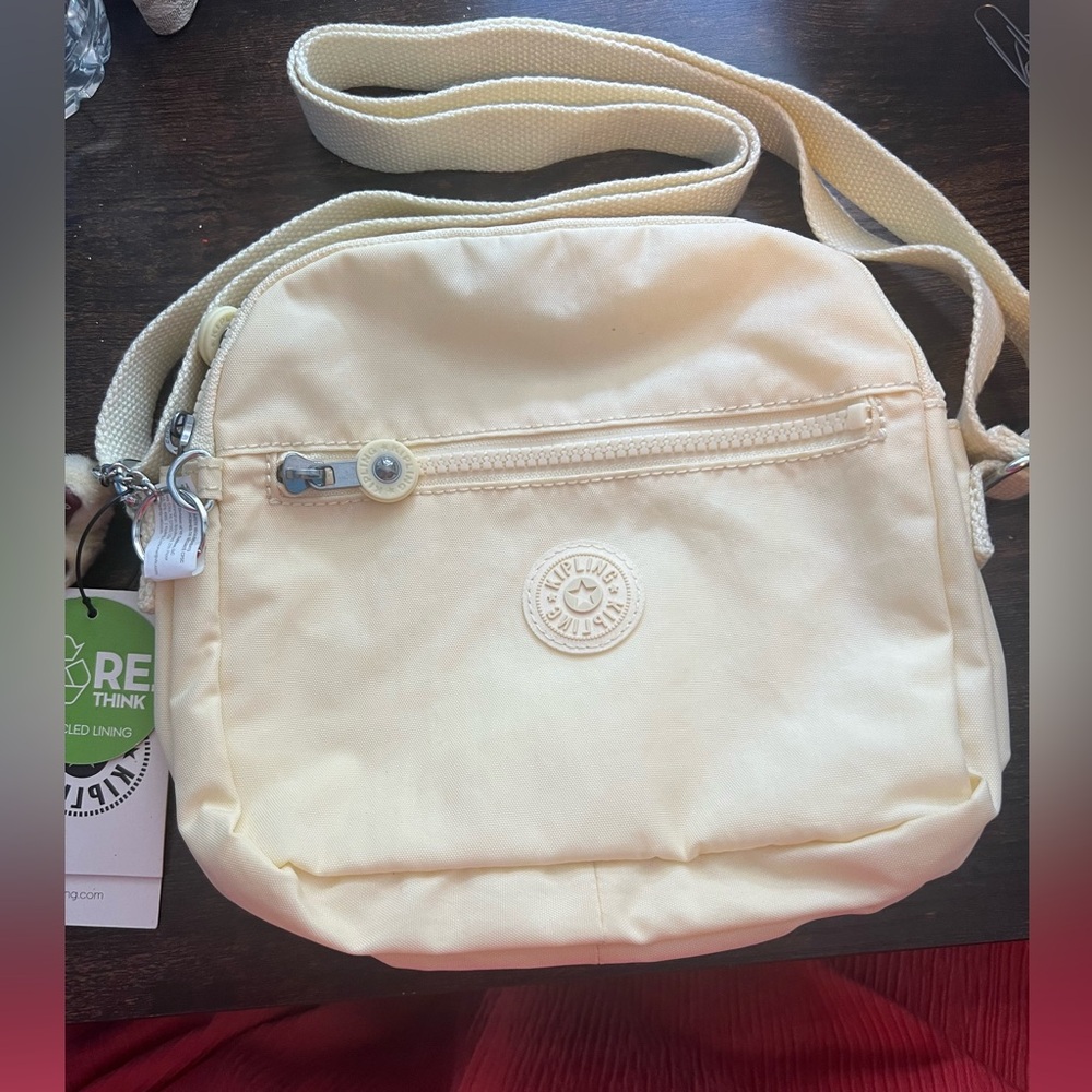 Kipling- KI2377 KEEFE in Lemon Glaze 9FD brand new with tags never used